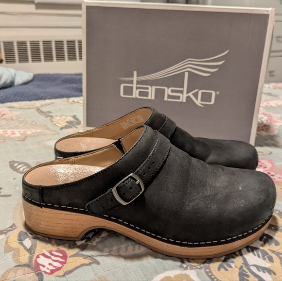 Dansko Berry Black Leather Clogs 39 - Picture 1 of 7